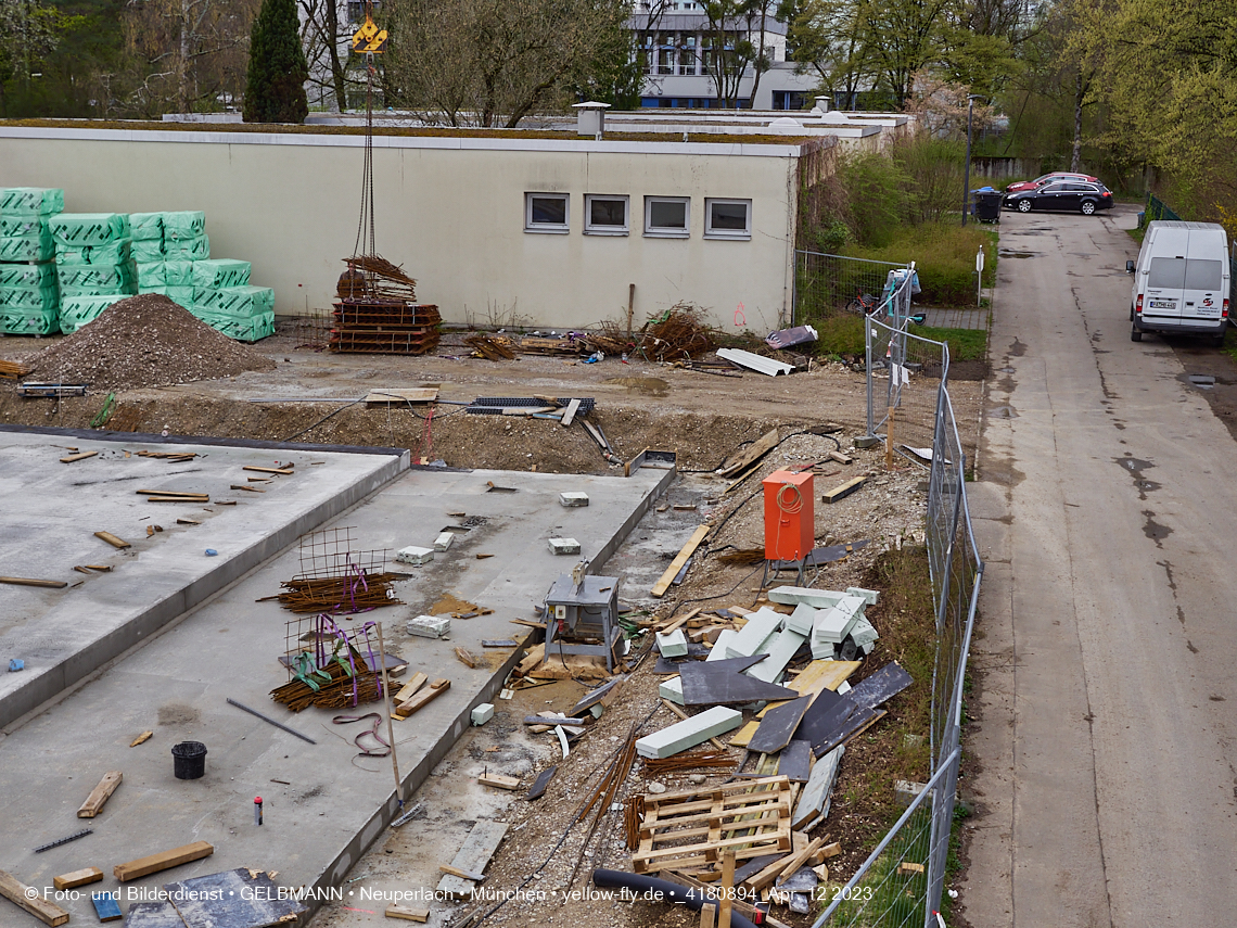 12.04.2023 - Baustelle Haus für Kinder in Neuperlach